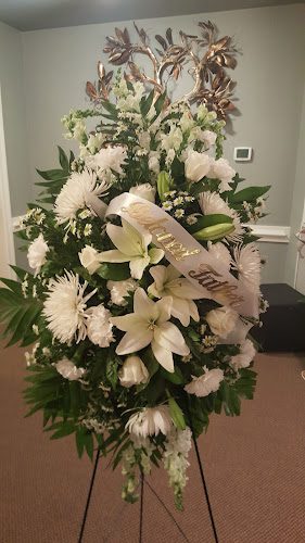 Pam Pollard’s Flowers & Gifts
