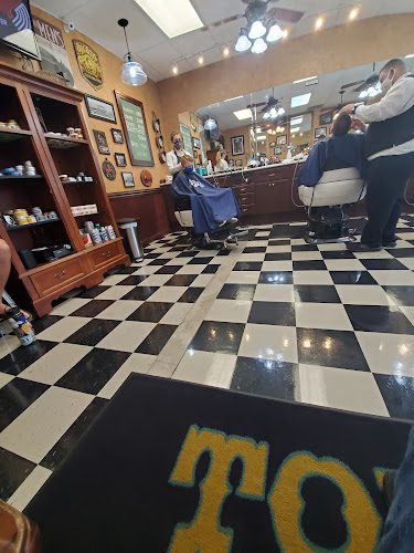 Topper’s Barber Shop