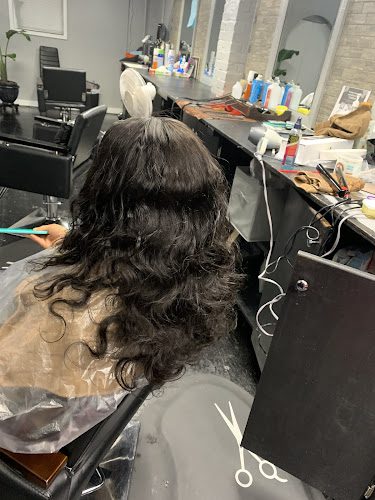 Spoonios Hair Salon