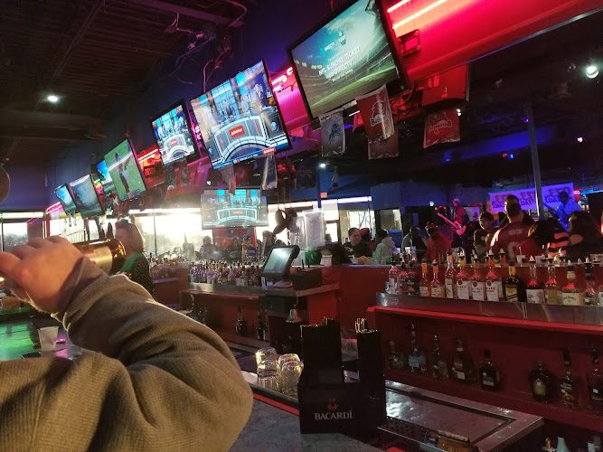 Eagles Nest Rockin’ Country Bar