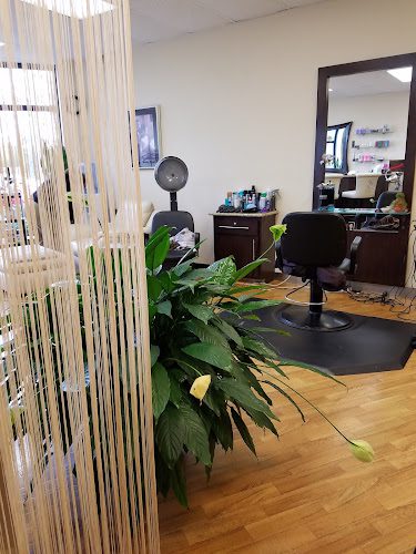Studio 21 Hair & Nail Salon