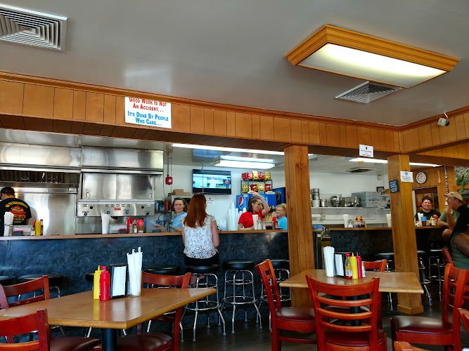 Gus’s Hot Dog King