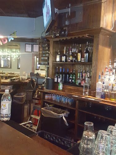 Manhattan’s NY Deli & Pub