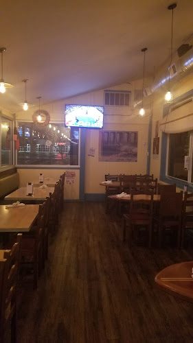 Mack’s Great American Grill