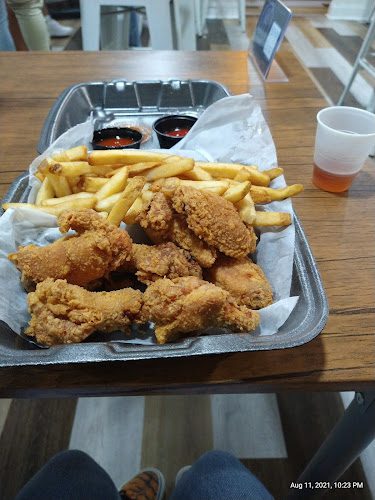 Hypnotic’s Restaurant and Lounge