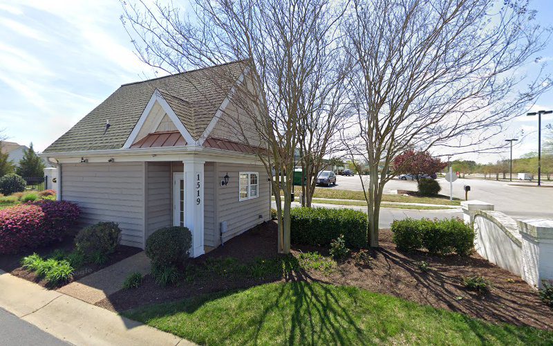 Michelle Holmes School of Golf